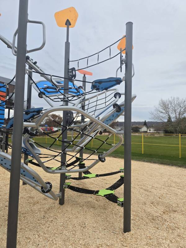 Jabette Volte climbing structure
