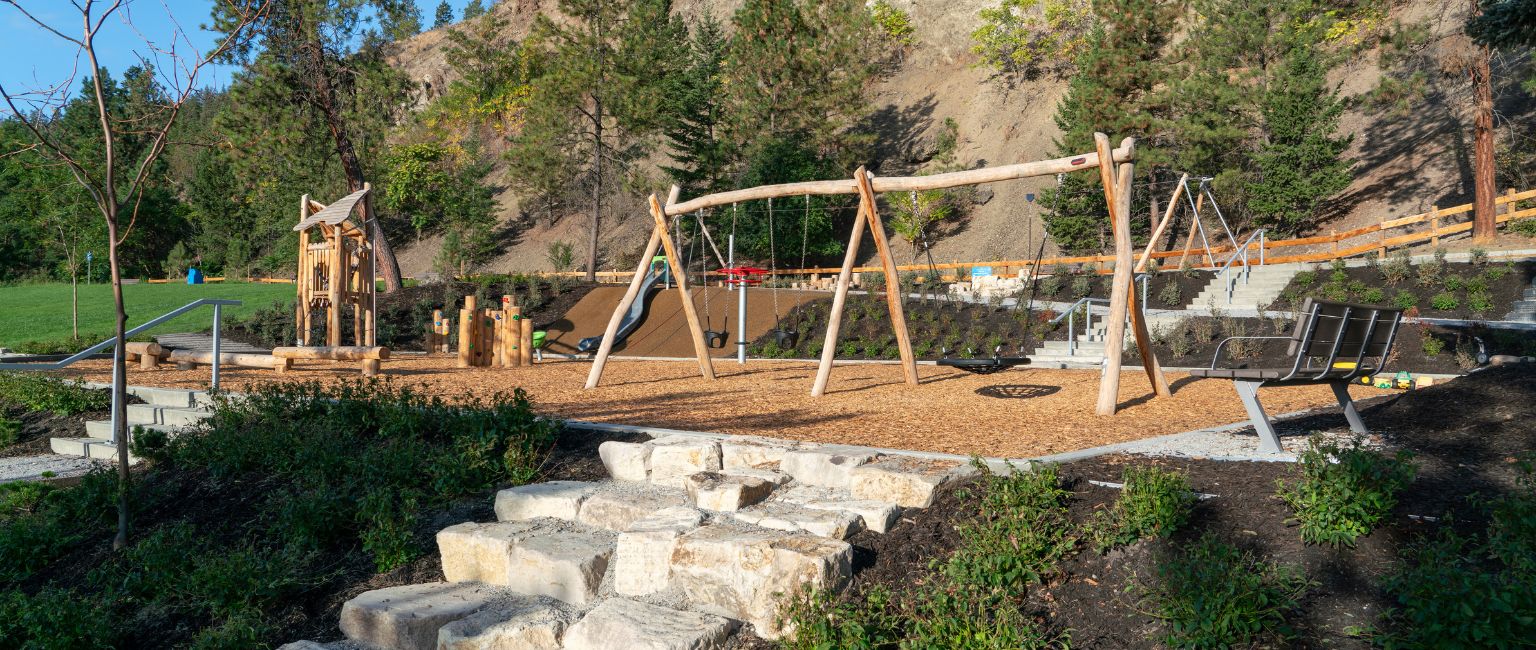 Ballou Park in Kelowna, BC features nature play equipment from KOMPAN's Robinia line